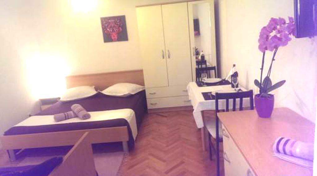 Apartments Mira Makarska Kamer foto