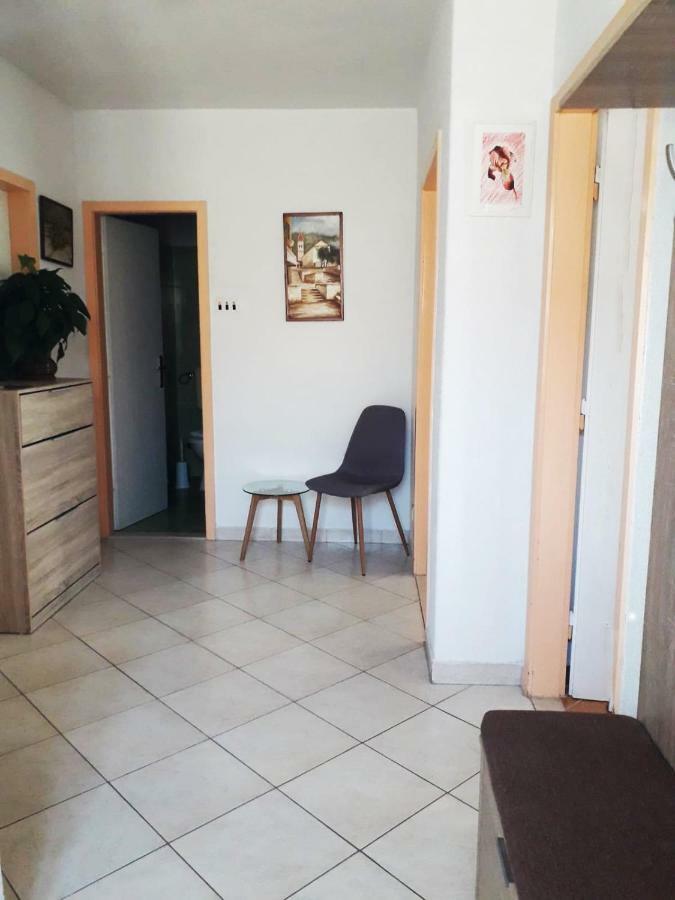 Apartments Mira Makarska Buitenkant foto